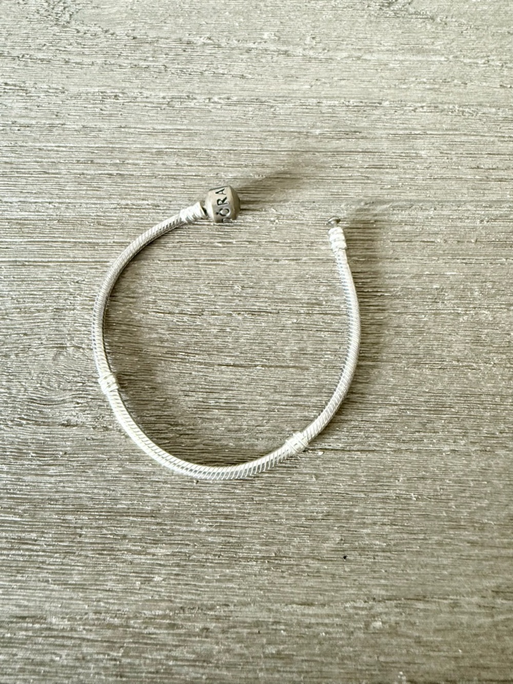 Pandora Silver Snake Chain Bracelet with Branded Barrel Clasp - Picture 2 of 4